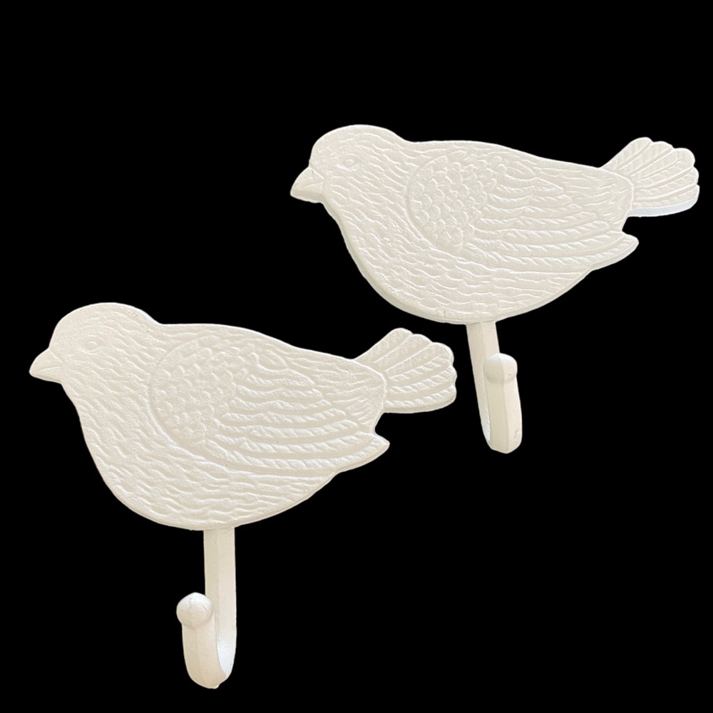 Set of 2 White Metal Bird Wall Hooks